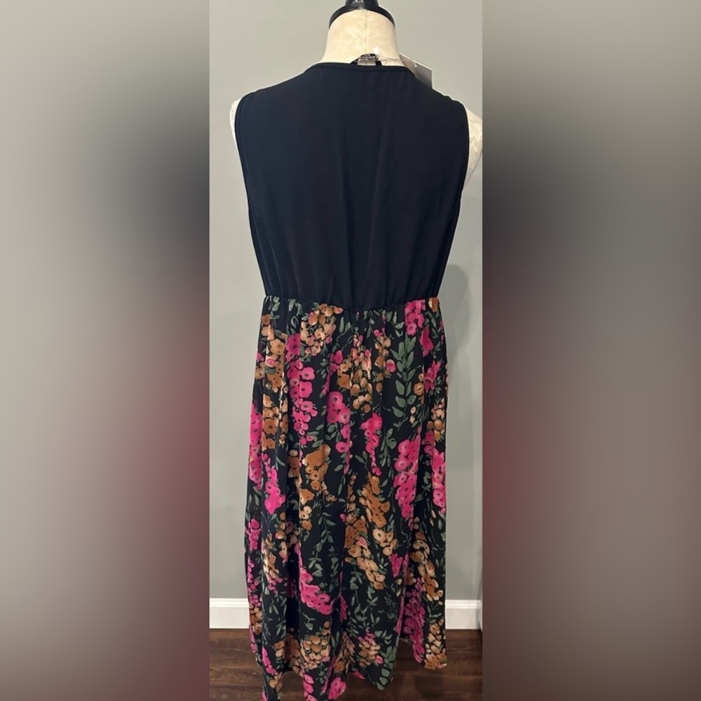 Bloomchic Everywhere Black Floral Sleeveless Midi Dress Size 10 NWT - Picture 2 of 5